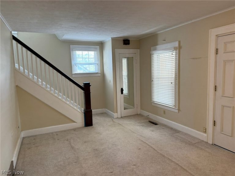 612 Eastlawn Avenue, Parkersburg, WV - Photo 8