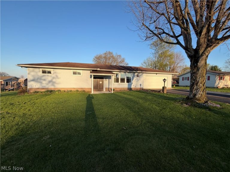 22179 Valley View Drive, West Lafayette, OH, 43845