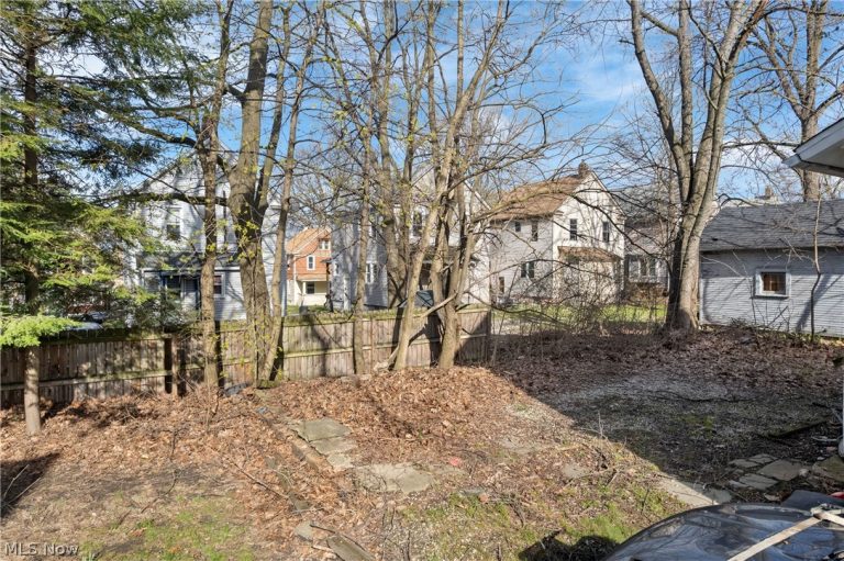 518 Sumner Street, Akron, OH - Photo 8