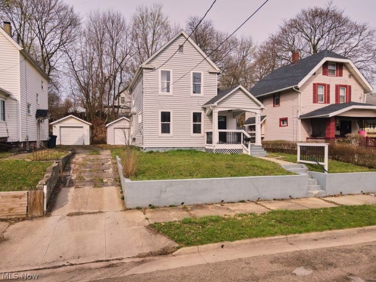 994 Moeller Avenue, Akron, OH - Photo 3