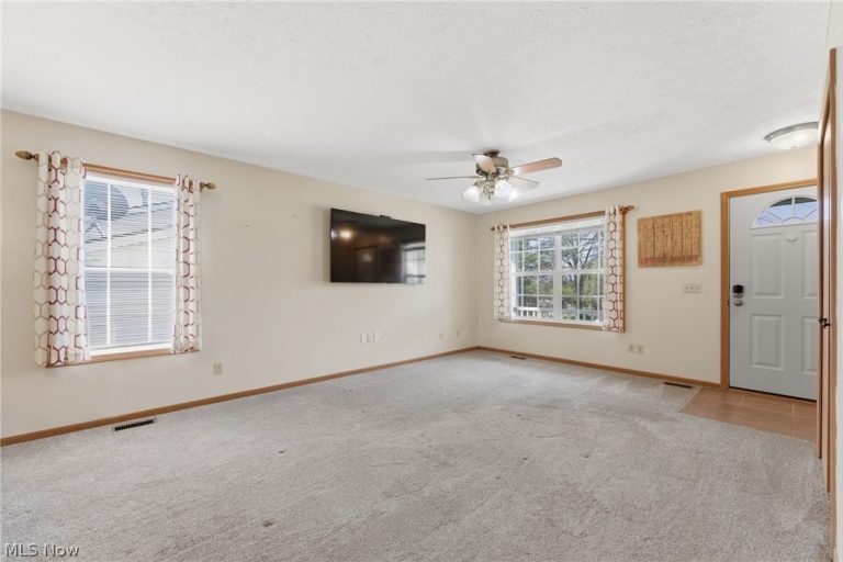 984 Delmont Avenue, Massillon, OH - Photo 5