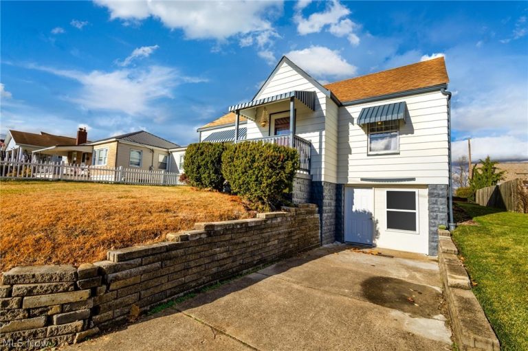 2639 Alvarado Boulevard, Steubenville, OH - Photo 6