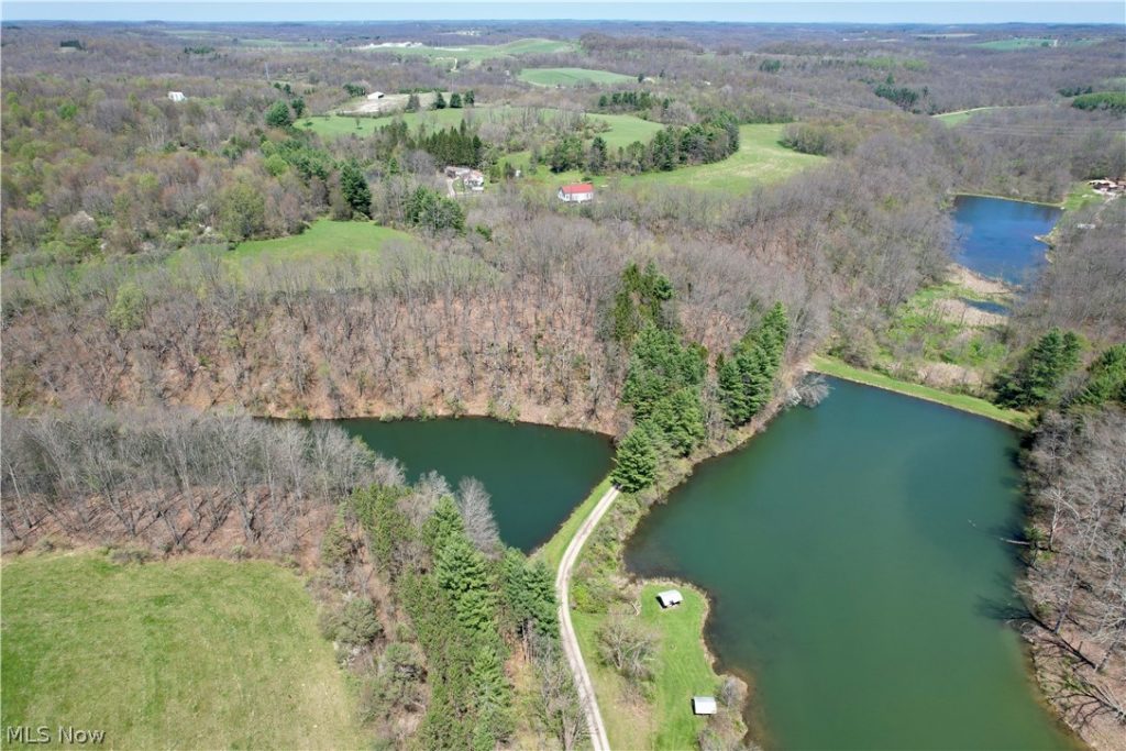 4101 Peace Road, Carrollton, OH
