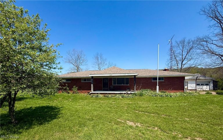 4667 Arvilla Road, Friendly, WV, 26146