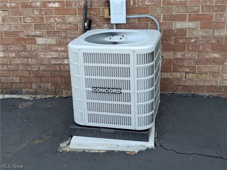 293 Ellsworth Avenue, Salem, OH - Photo 6