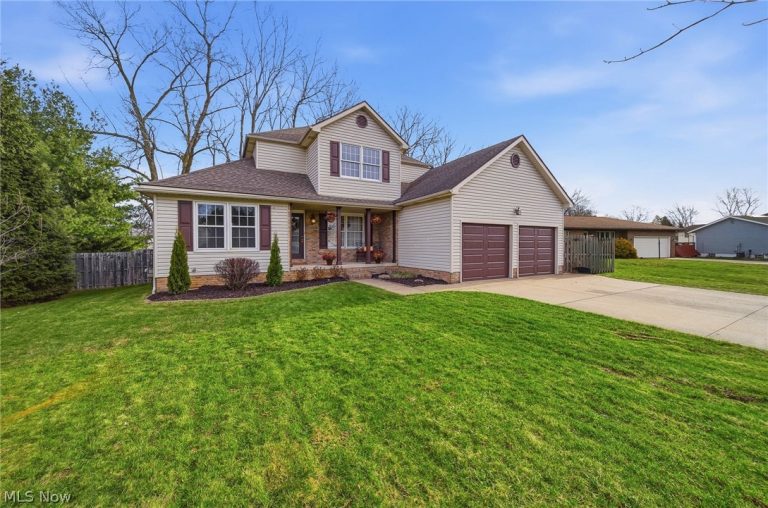 5271 Dolores Street, Canton, OH - Photo 2