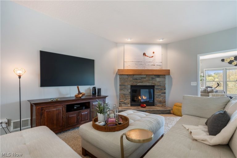 520 Pga Boulevard, New Philadelphia, OH - Photo 8