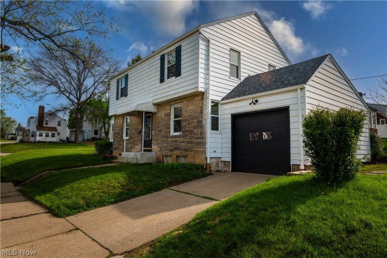 3122 Logan Avenue, Canton, OH - Photo 2