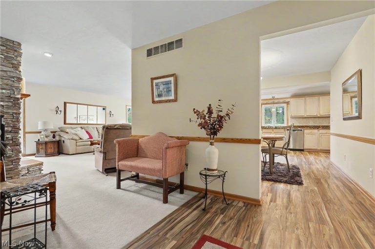 2944 Vincent Road, Silver Lake, OH - Photo 4