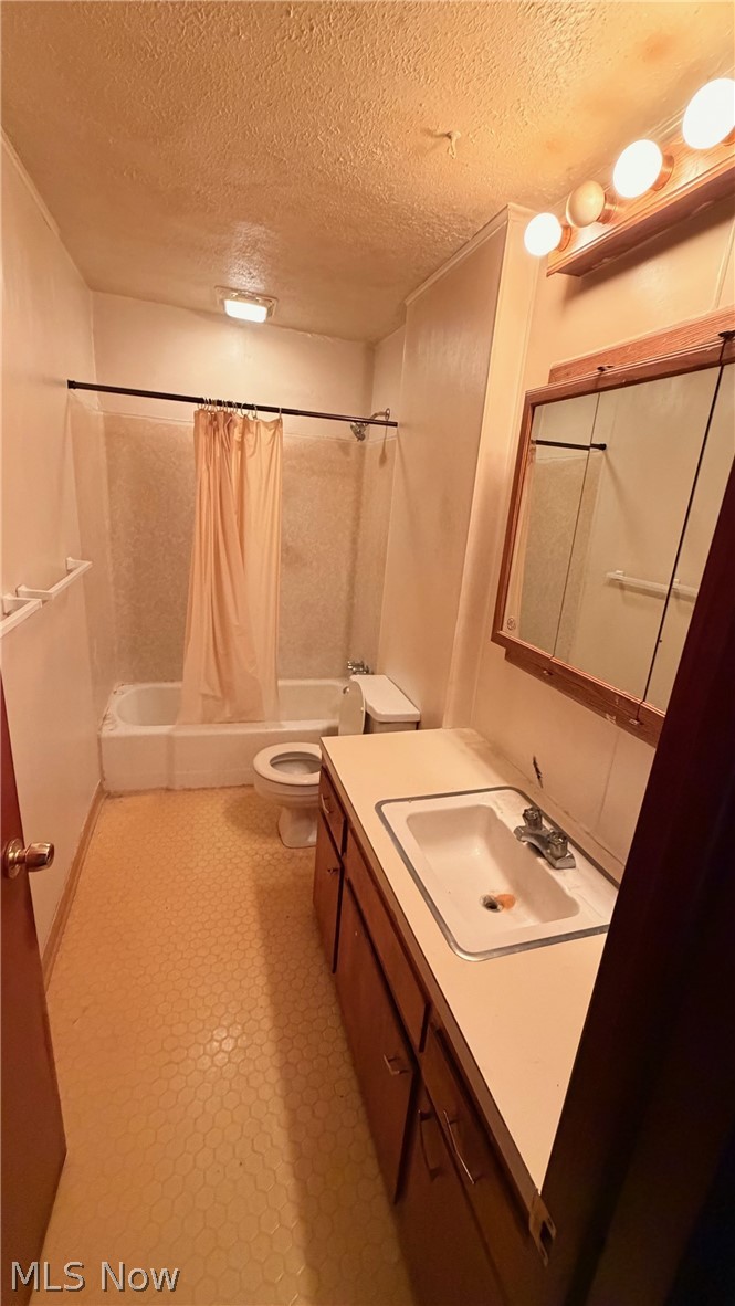 864 Lindsay Avenue, Akron, OH - Photo 8