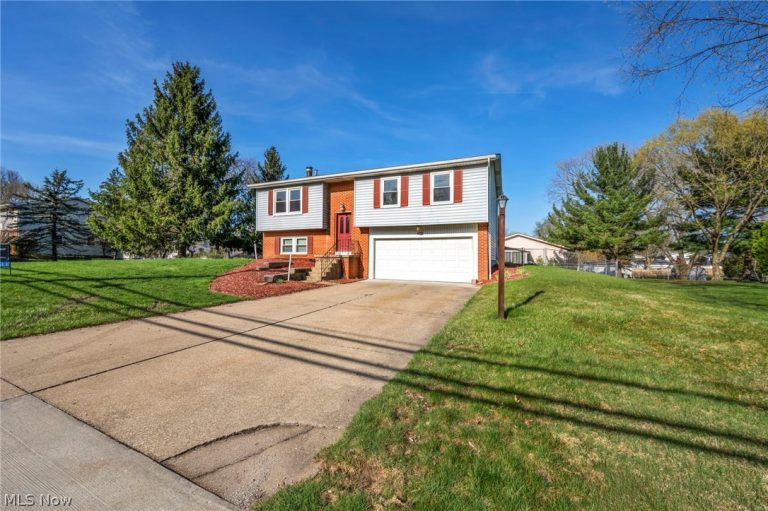 4795 Fishcreek Road, Stow, OH - Photo 2
