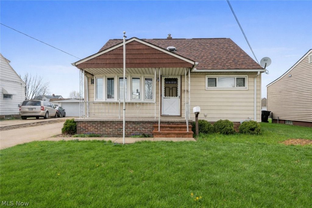 15268 Muskingum Boulevard, Brook Park, OH