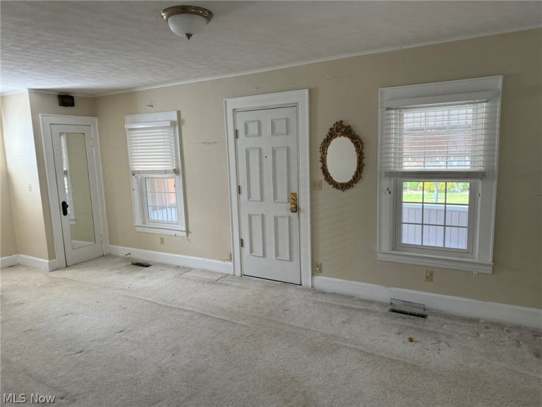 612 Eastlawn Avenue, Parkersburg, WV - Photo 6