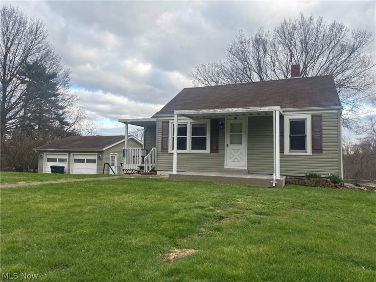 2610 Ridge Road, South Zanesville, OH, 43701