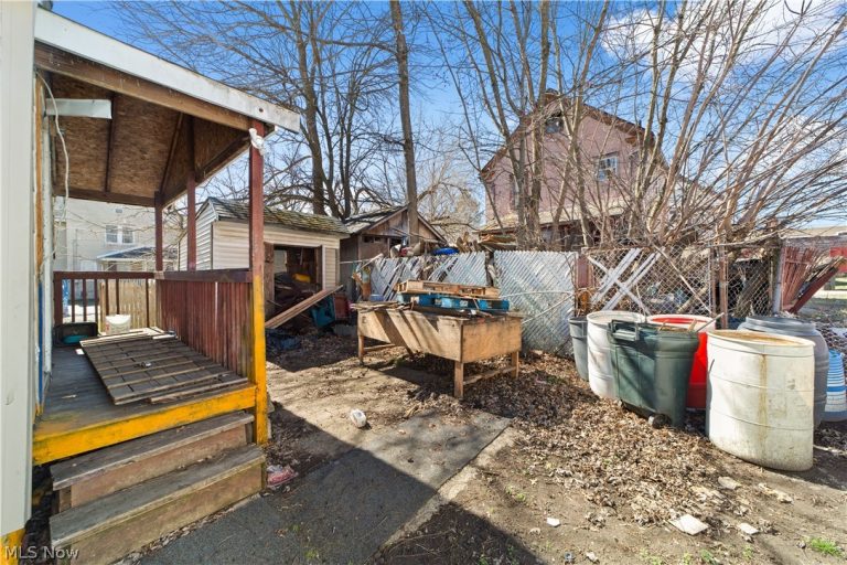 796 Sherman, Akron, OH - Photo 5