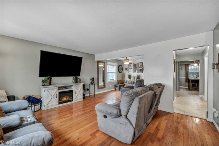 13800 Milo Road, Garfield Heights, OH - Photo 5