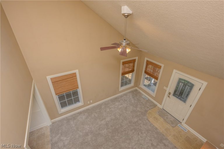 465 Wagler Avenue, Hartville, OH - Photo 8