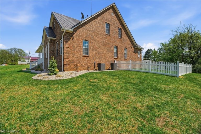 1384 Spider Ridge Road, Parkersburg, WV - Photo 8