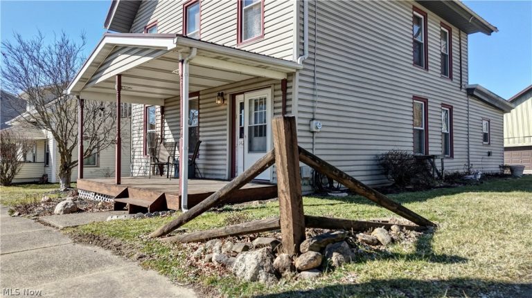 142 Clay Street, Fredericksburg, OH - Photo 4