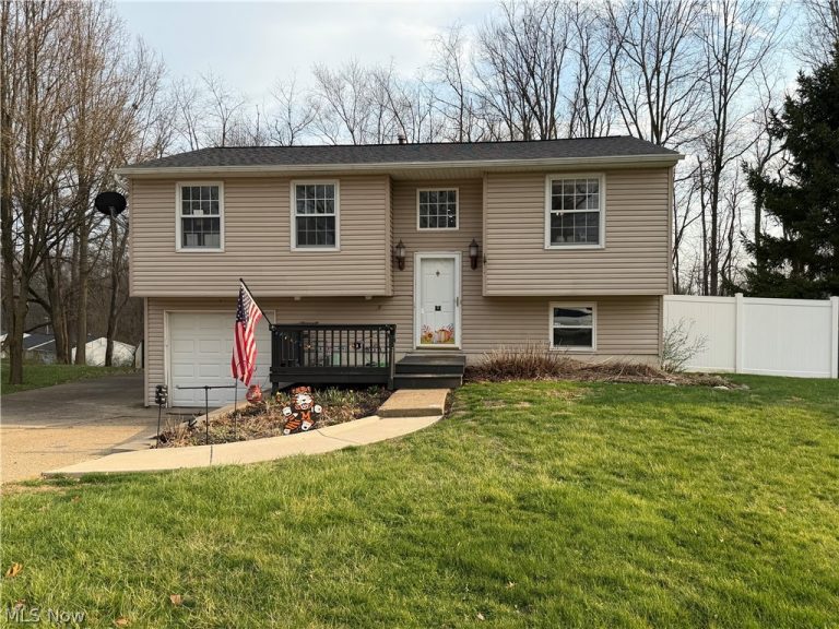 2213 Oak Avenue, Massillon, OH, 44646