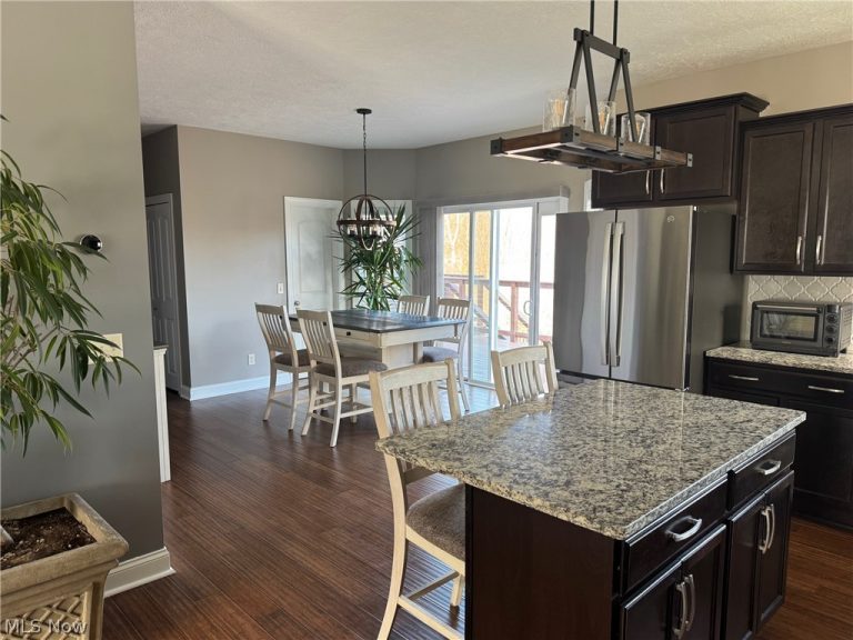 2221 Dorchester Drive, Kent, OH - Photo 4