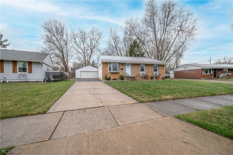3295 Clearwater Street, Warren, OH - Photo 3