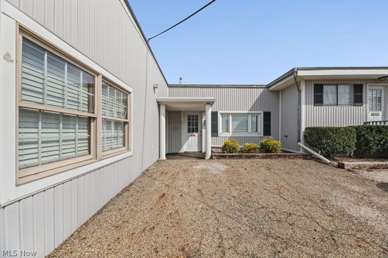 1930 Suite B Freedom Avenue, Alliance, OH - Photo 2