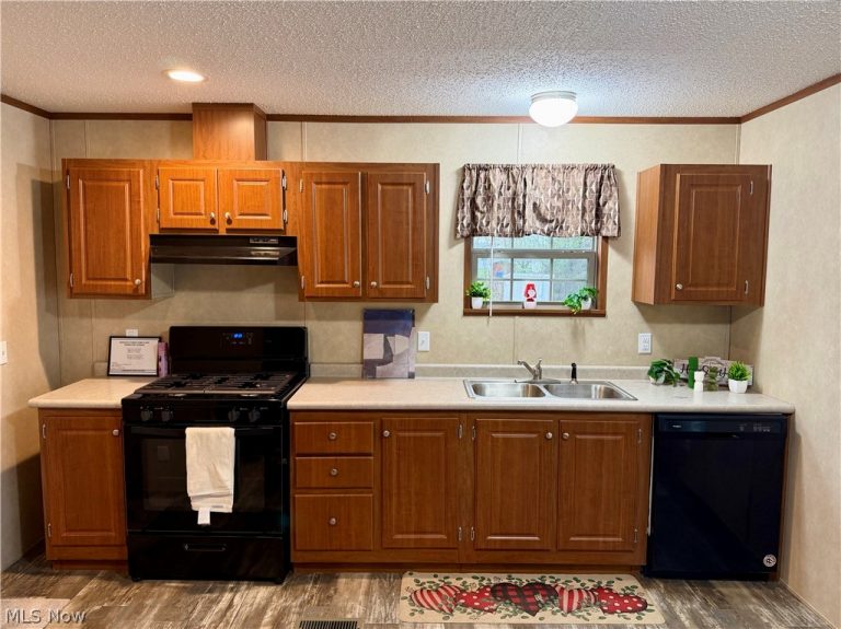 2606 Lincoln Way #29, Massillon, OH - Photo 4