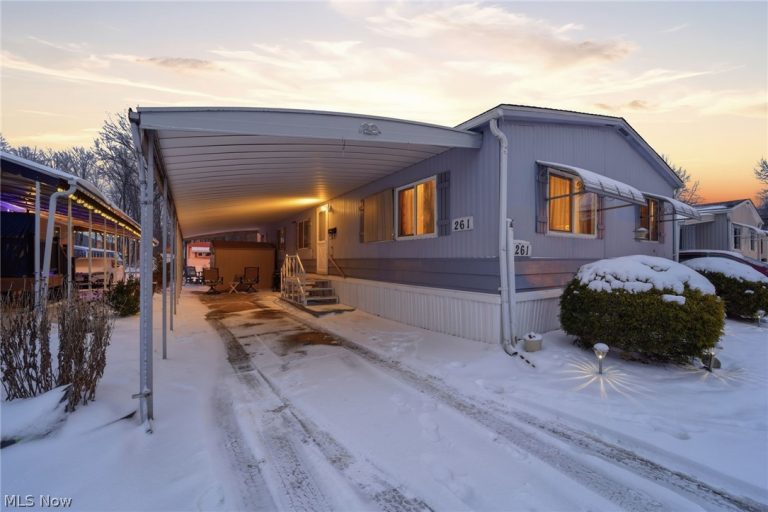 261 Chelsea Drive, Willoughby, OH, 44094