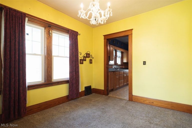 33 Hartford Avenue, Youngstown, OH - Photo 5