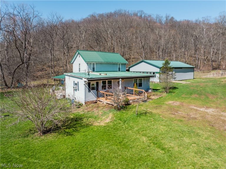 2255 Township Road 34, Killbuck, OH, 44637