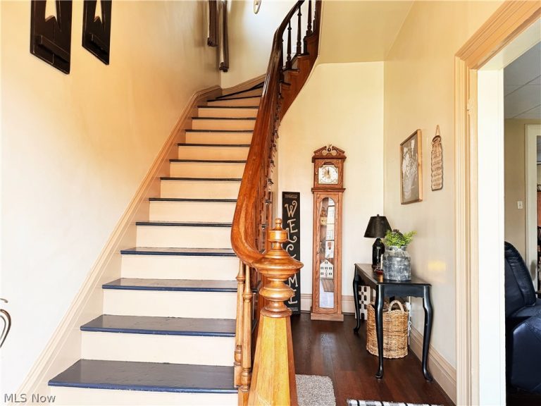 413 Bennett Street, Bridgeport, OH - Photo 3