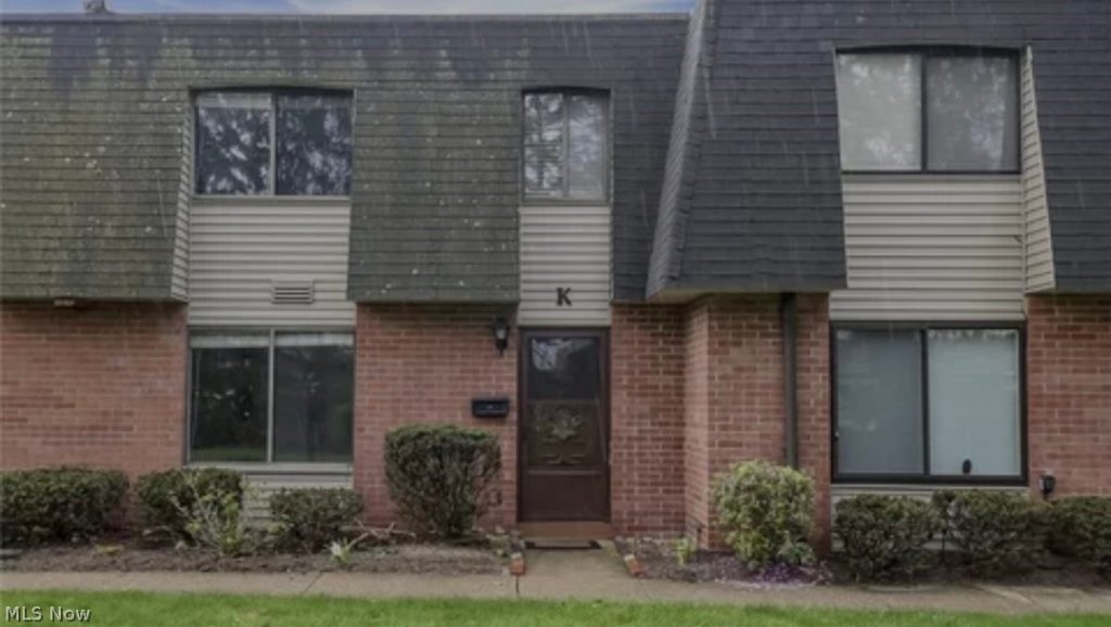 216 Moore Road #3K, Avon Lake, OH
