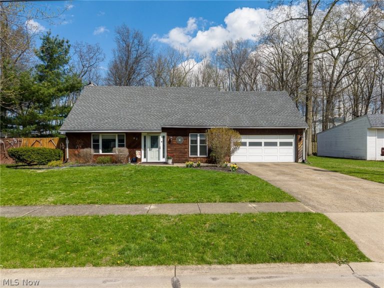 547 Cove Beach Avenue, Sheffield Lake, OH, 44054