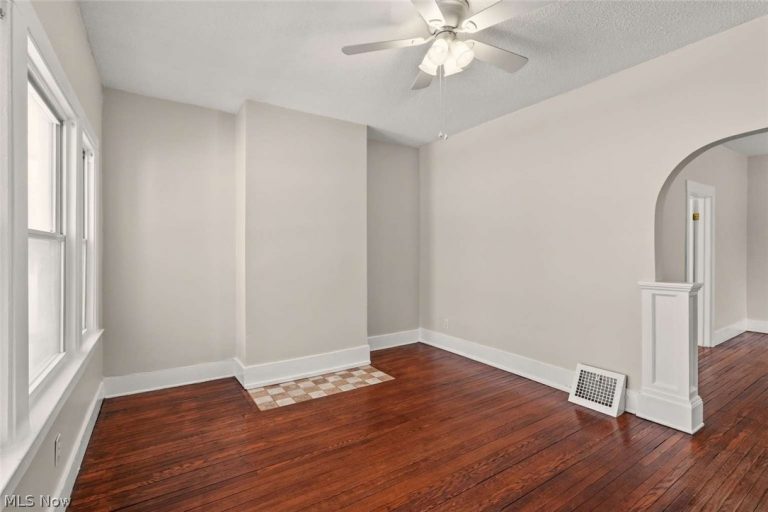 1714 Castle Avenue, Cleveland, OH - Photo 3