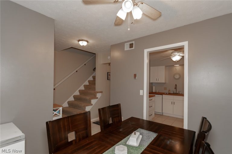 8210 Deepwood Boulevard #11-5, Mentor, OH - Photo 2