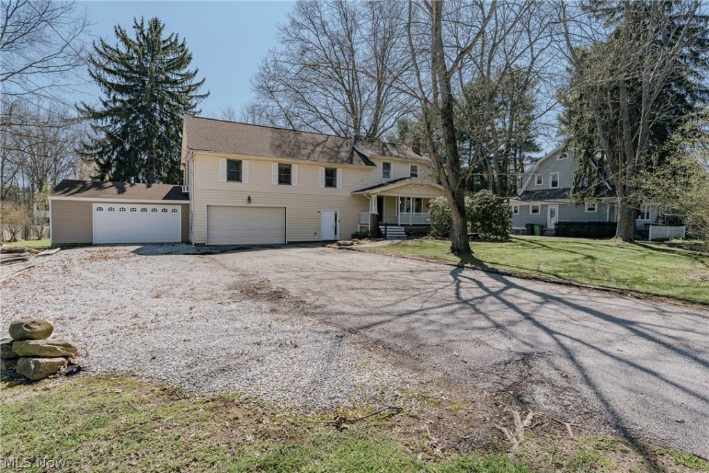 1894 Ritchie Road, Stow, OH