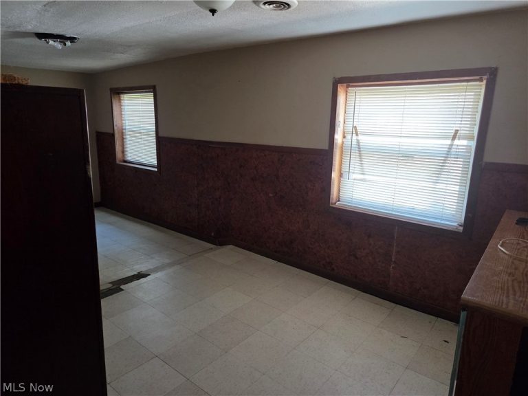 191 Mathews Street, Painesville, OH - Photo 8