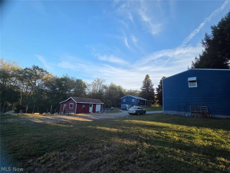 2659 Sixth Street, New Cumberland, WV - Photo 4
