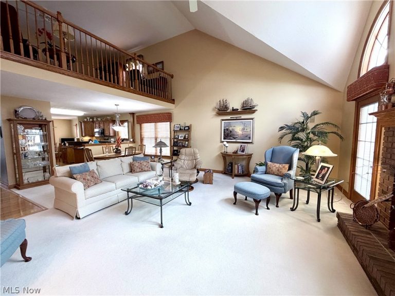 11218 Butternut Lane, North Royalton, OH - Photo 6