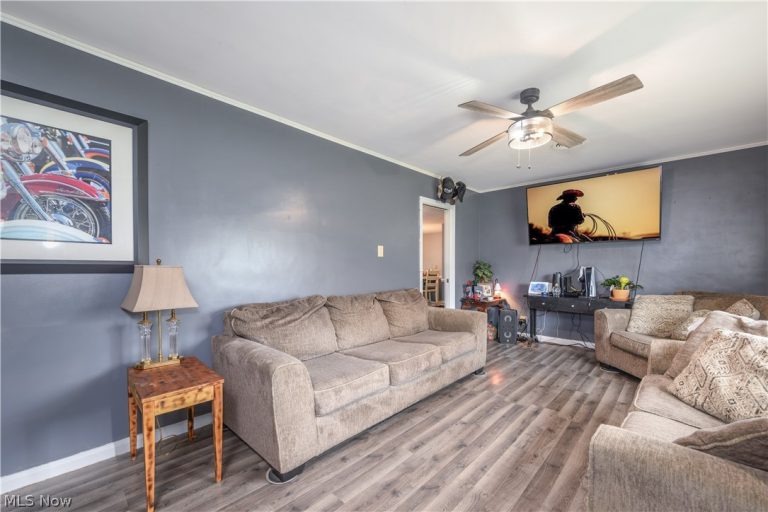 2161 Savoy Avenue, Akron, OH - Photo 5