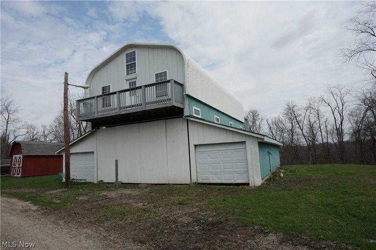 56835 Stephens Rd, Jacobsburg, OH - Photo 5
