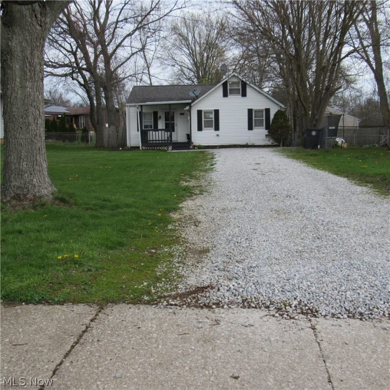 2809 Shelburn Avenue, Akron, OH, 44312