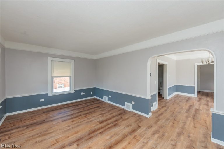 19251 Abby Avenue, Euclid, OH - Photo 5