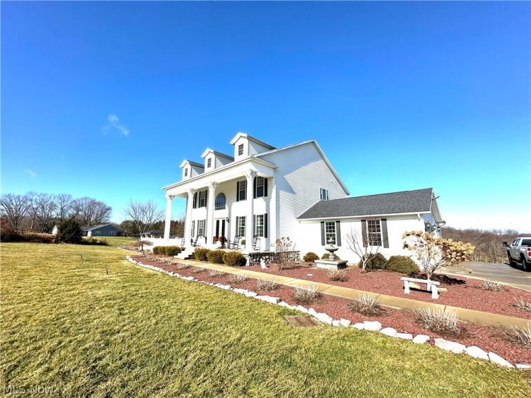 51208 Field Stone Drive, East Liverpool, OH - Photo 2