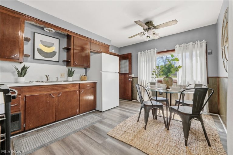 2806 33rd Street, Canton, OH - Photo 6