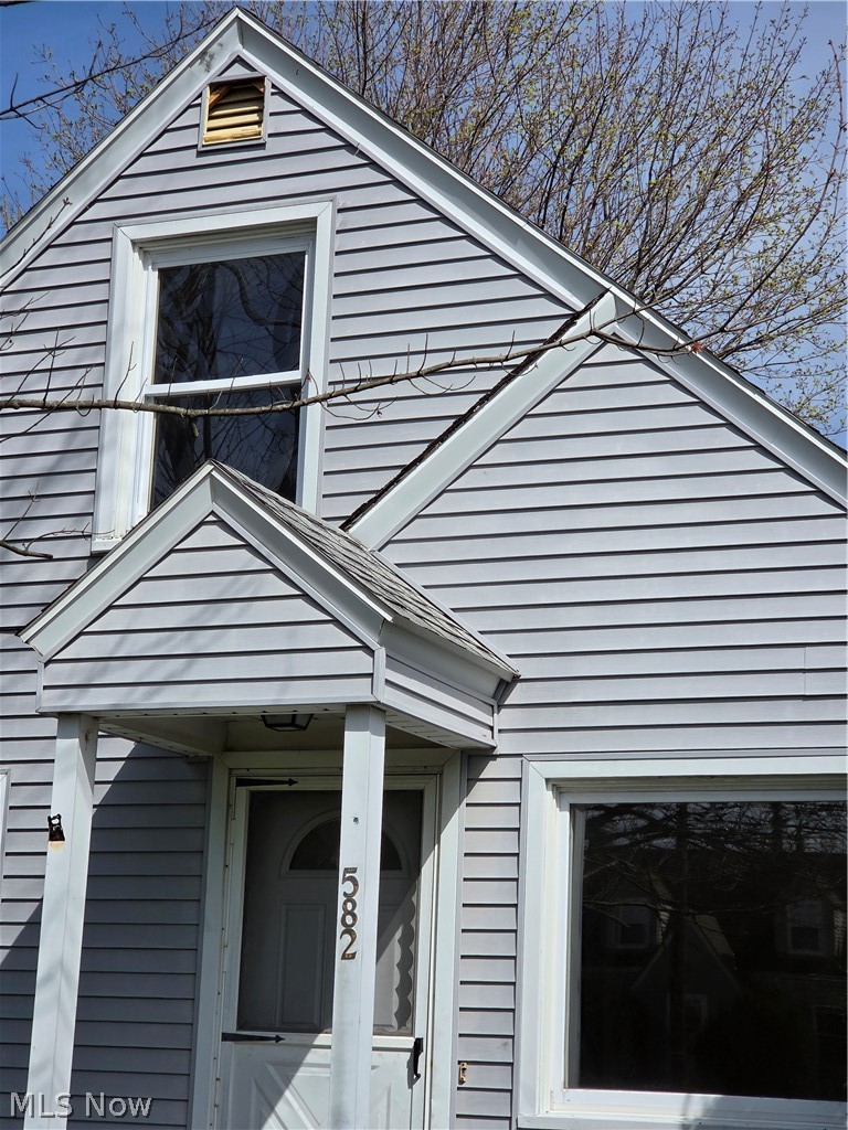 582 Roxbury Avenue, Youngstown, OH - Photo 8