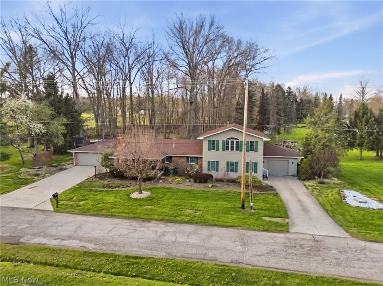 2943 Forest Avenue, Niles, OH, 44446