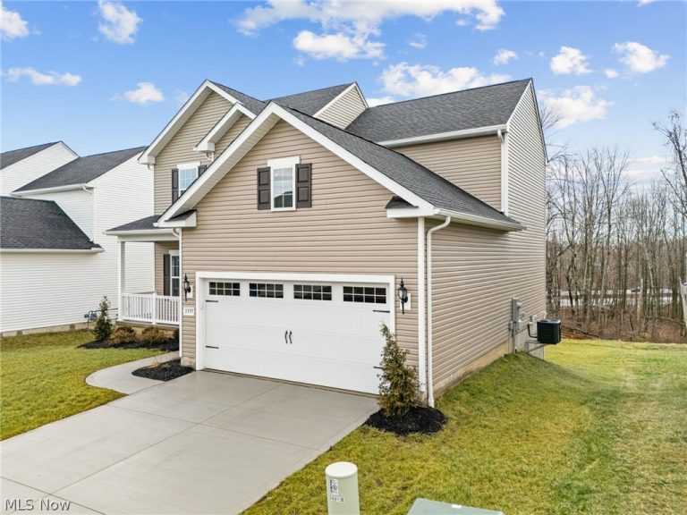 3397 Buckeye Trail, Uniontown, OH - Photo 4