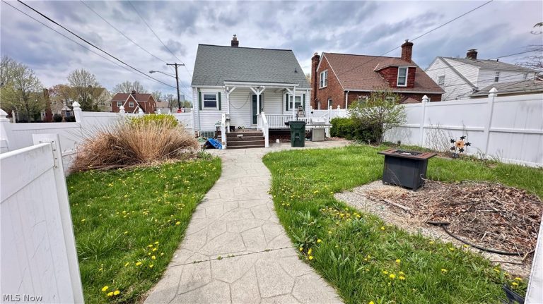 275 210th Street, Euclid, OH - Photo 4